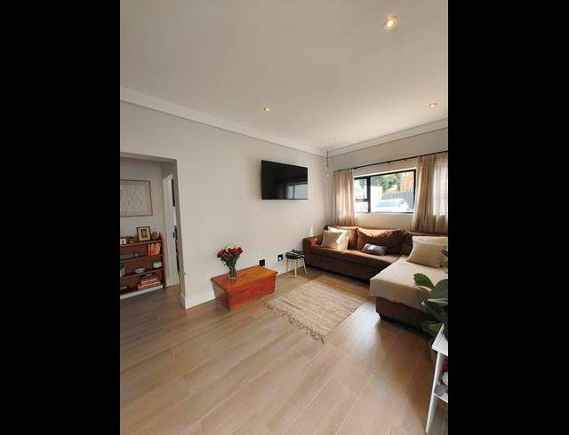 2 BEDROOM PROPERTY TO RENT IN MENLO PARK